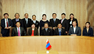 (in front line from left)  Mr. Erdenebat, Ms. Altanzaya, President Ikeda, Mr. Davassuren, Mr. & Mrs. Ganbaataar