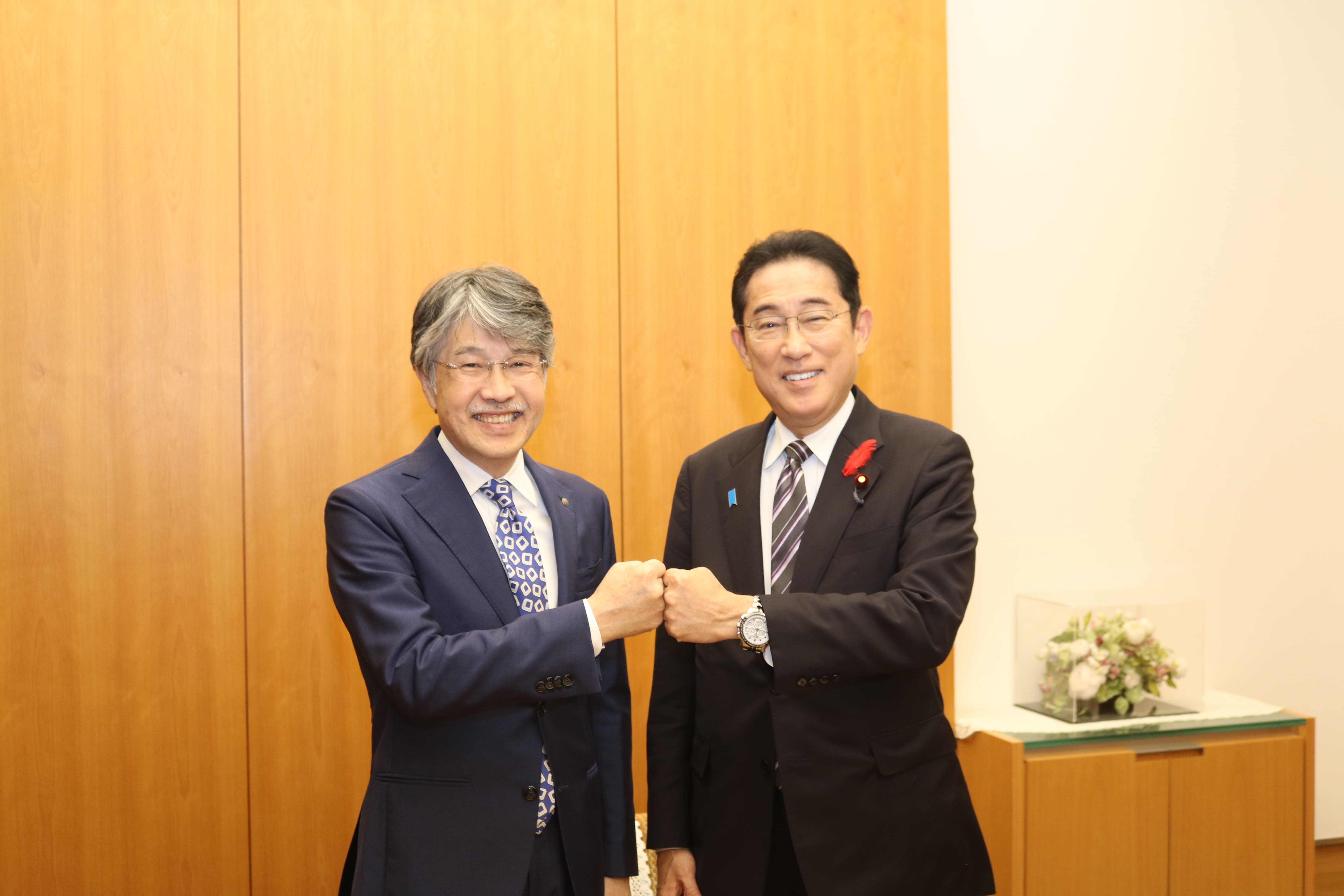 岸田首相と神津会長